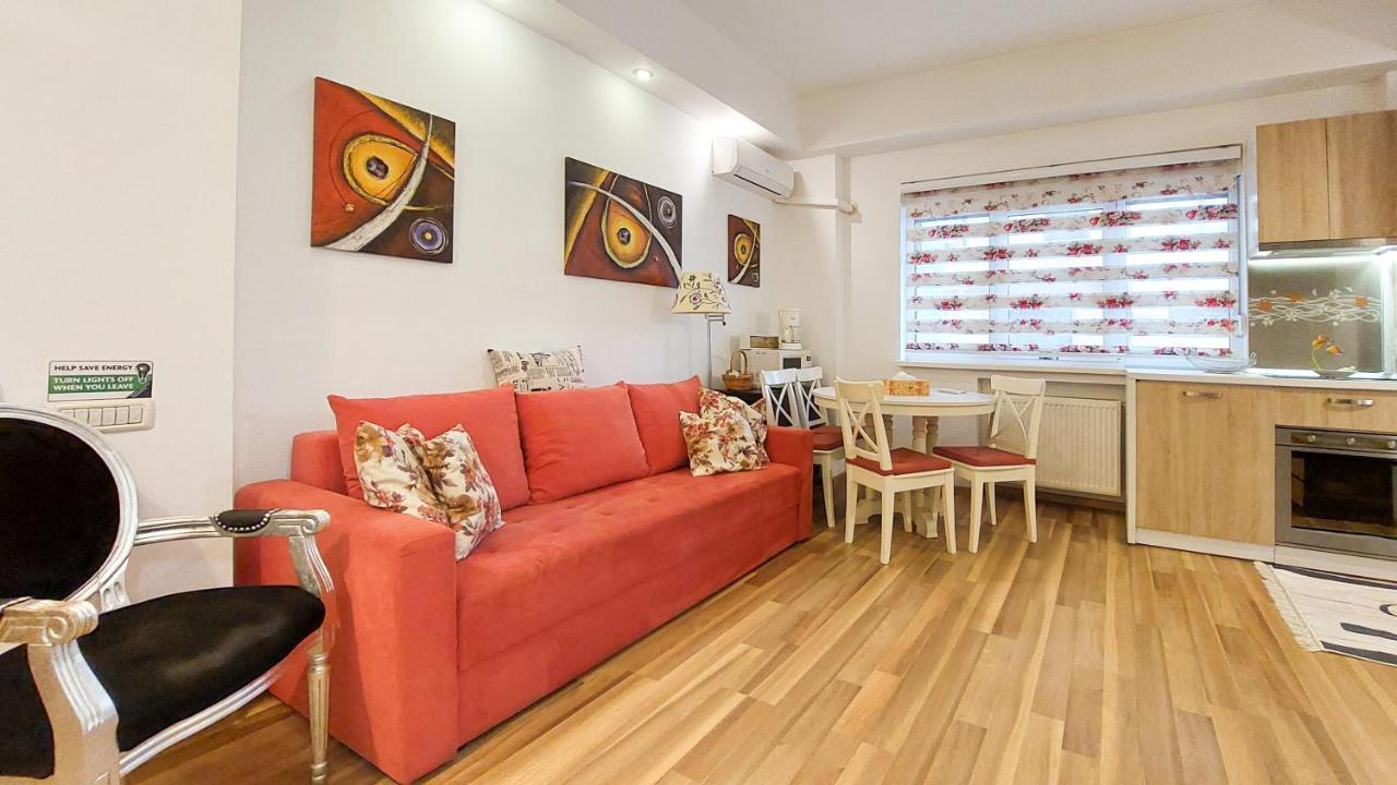 Ferienwohnung Fancy 1Bd Family Friendly In Historical Centre Bukarest Exterior foto