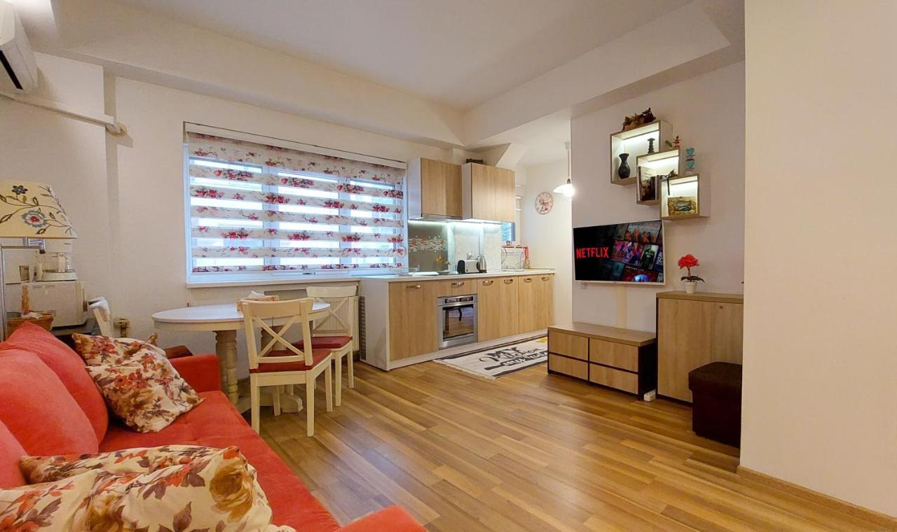 Ferienwohnung Fancy 1Bd Family Friendly In Historical Centre Bukarest Exterior foto
