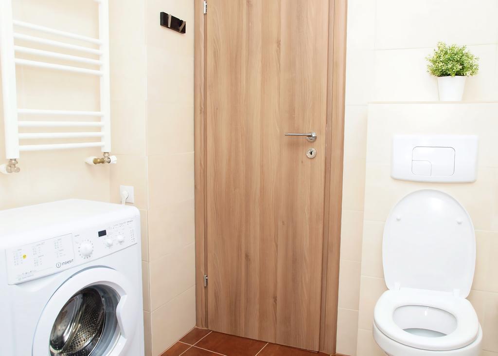 Ferienwohnung Fancy 1Bd Family Friendly In Historical Centre Bukarest Exterior foto
